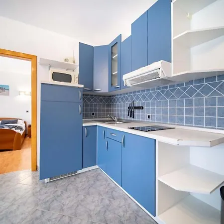 아파트 In With Balcony, Air Condition, Wifi *