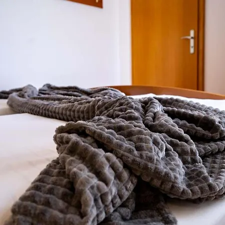 In With Balcony, Air Condition, Wifi 아파트 *
