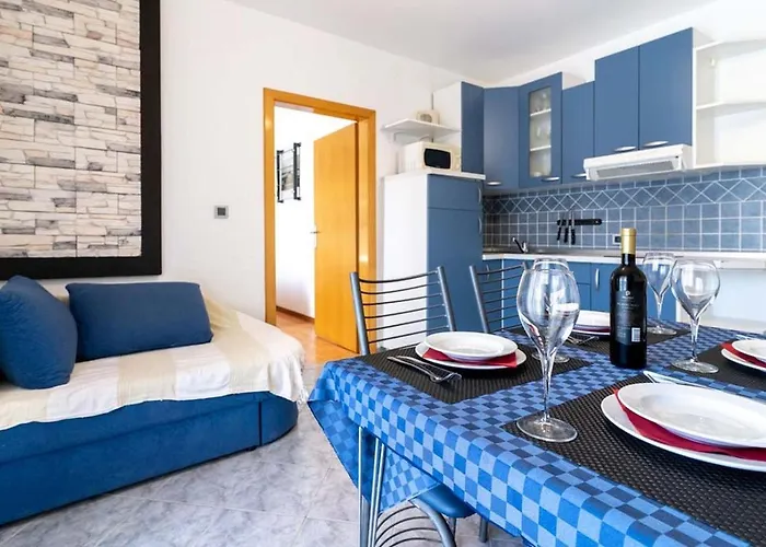 In With Balcony, Air Condition, Wifi