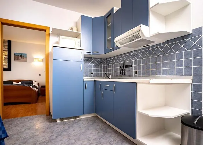 아파트 In With Balcony, Air Condition, Wifi 로파르