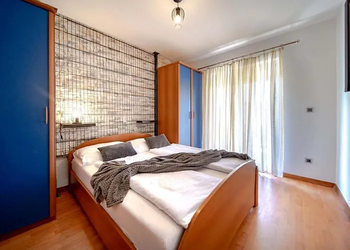 아파트 In With Balcony, Air Condition, Wifi