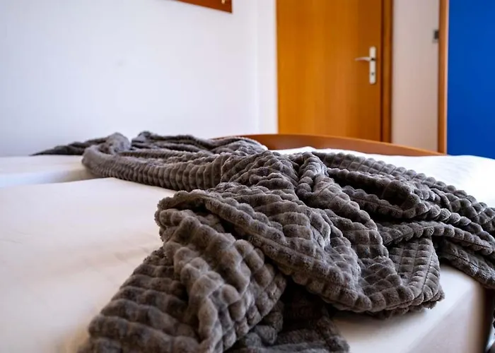 In With Balcony, Air Condition, Wifi 아파트 *