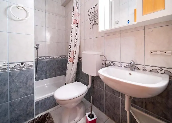 아파트 In With Balcony, Air Condition, Wifi